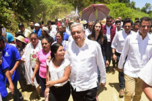 17-08-2019-DIALOGO-CON-LA-COMUNIDAD-DEL-HOSPITAL-RURAL-VILLA-ALTA-OAXACA-FOTO-09-770x513