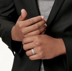 anillo-de-compromiso-masculino-tiffany
