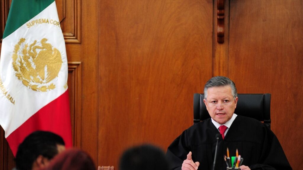 MÉXICO D.F. 23FEBRERO2011.- El ministro Arturo Zaldivar, presidente de la sala, durante la Sesión de la Suprema Corte de Justicia de la Nación.FOTO: CUARTOSCURO.COM