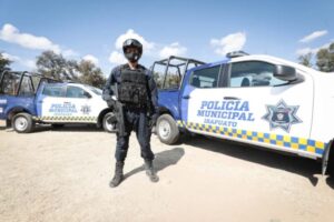 POLICÍAS