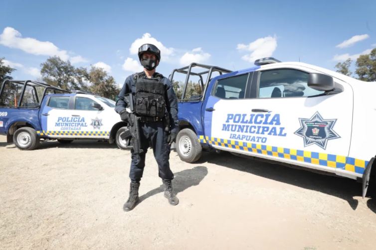 POLICÍAS