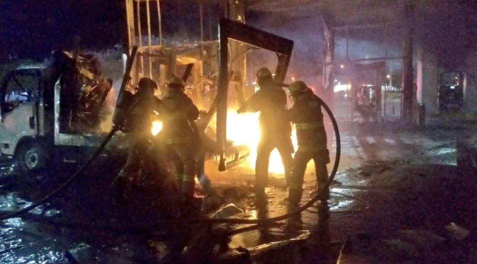 BOMBEROS