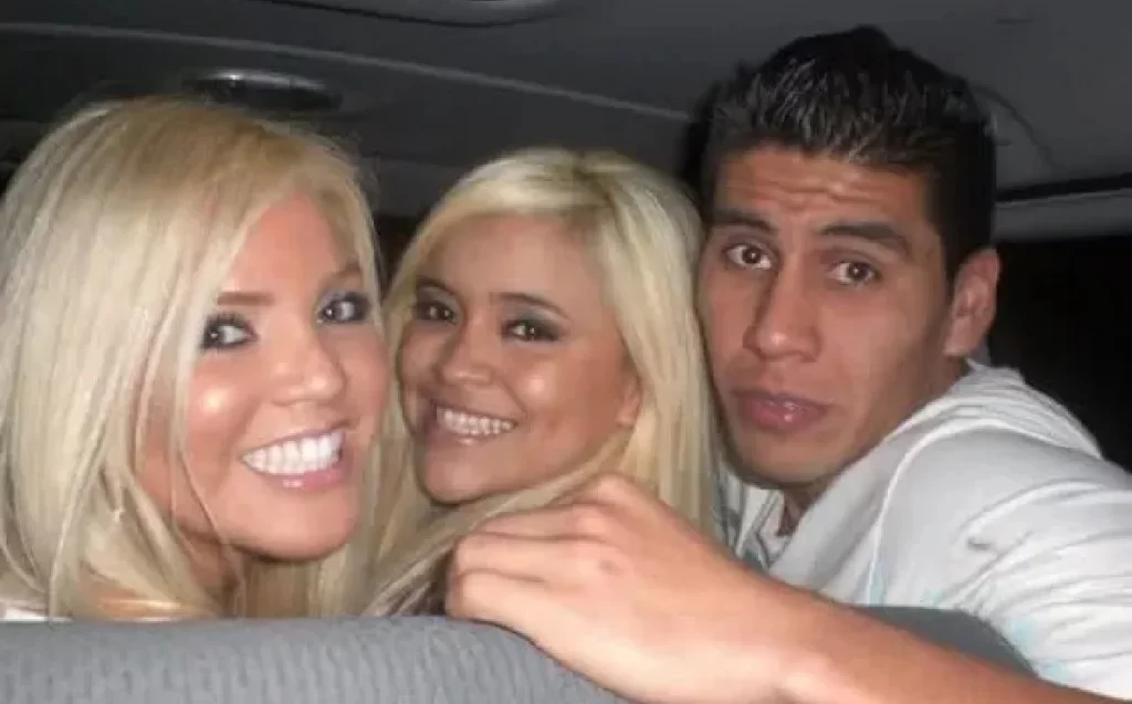 10A20426-7651-4F0D-9515-7B80EB4328BA