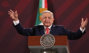 AMLO2