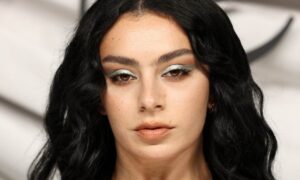 Charli-XCX-anuncia-su-proximo-album-Brat