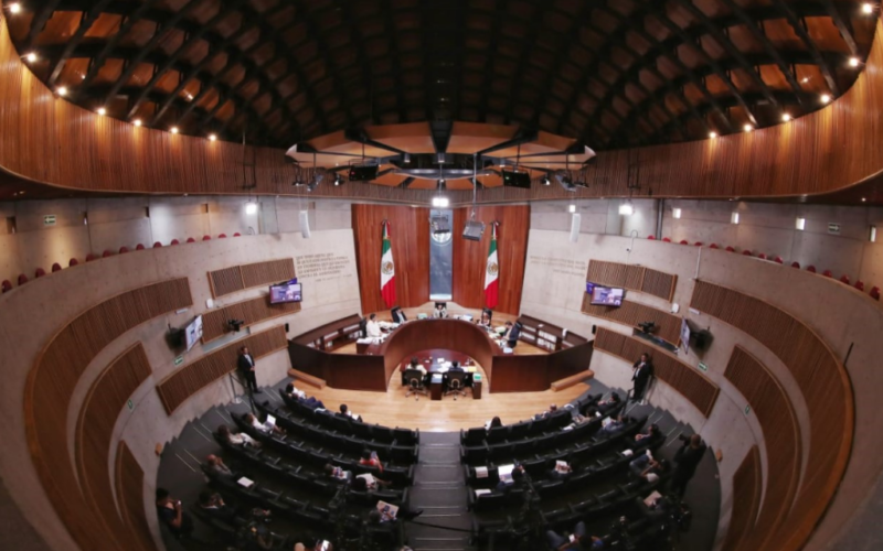 TRIBUNAL 1