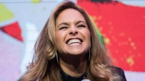 Lucero confeti accidente