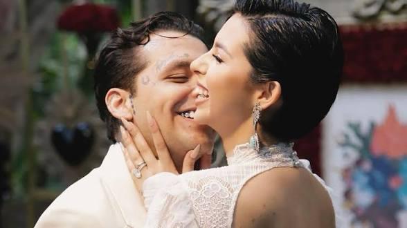 Ángela Aguilar y Nodal venderían su boda en 5 millones