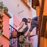 La leyenda del Callejón del Beso: el rincón más romántico de Guanajuato capital