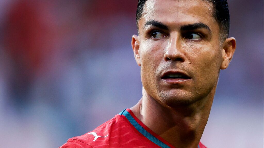 CRISTIANO R