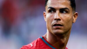 CRISTIANO R