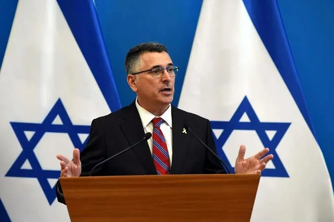 ISRAEL CIERRA