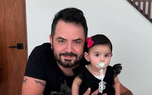 José Eduardo Derbez rompe con el modelo Derbez